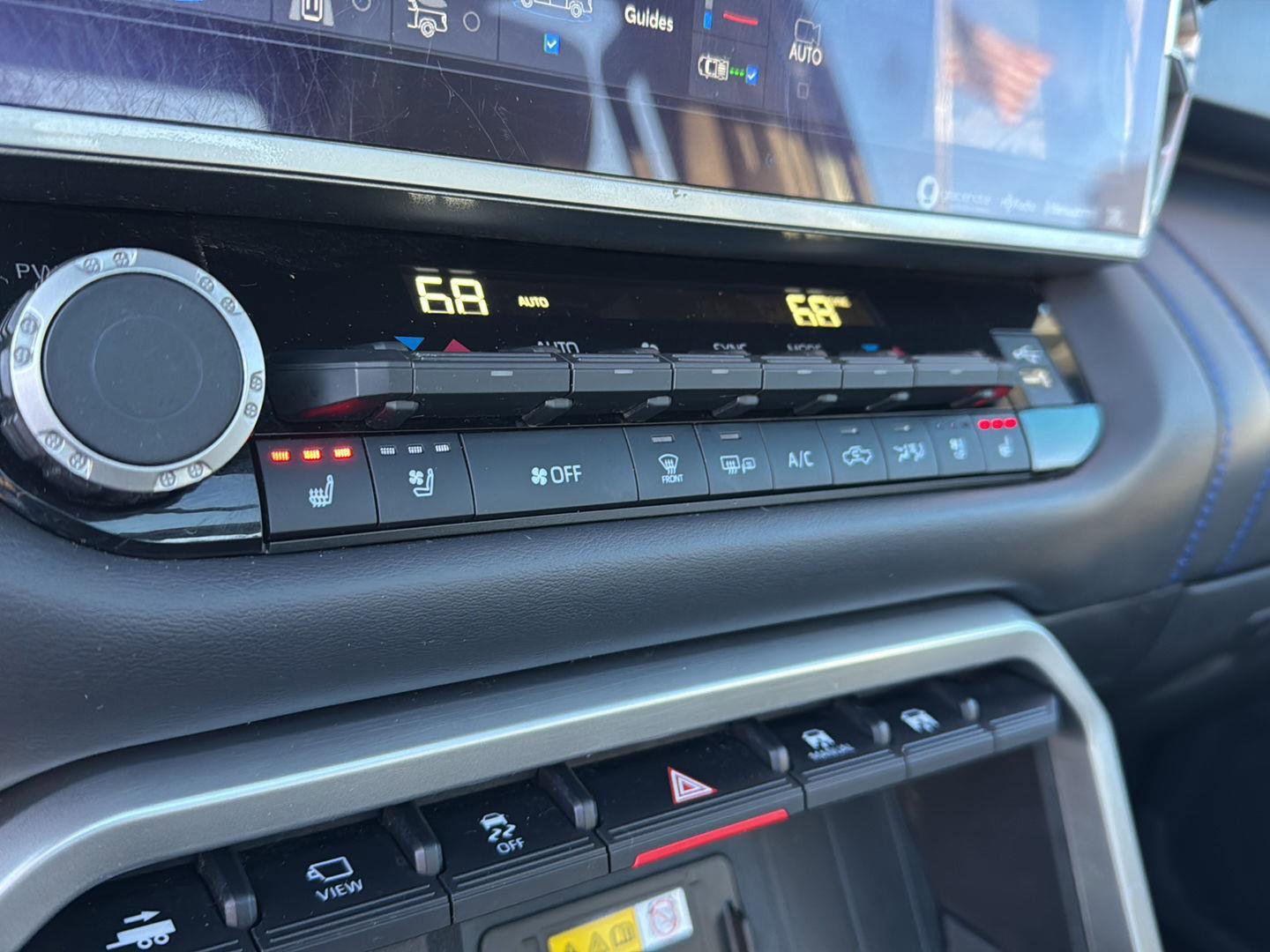 Used 2022 Toyota Tundra Platinum w/ Advanced Package AWD/4WD image 26