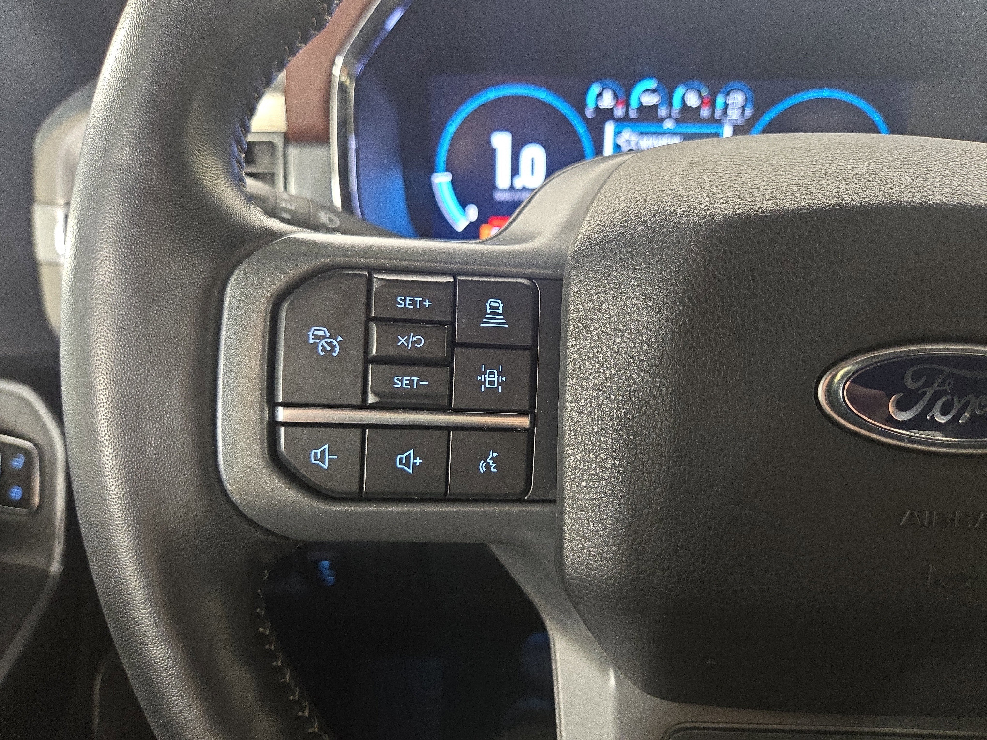 Used 2022 Ford F150 Lariat AWD/4WD image 15