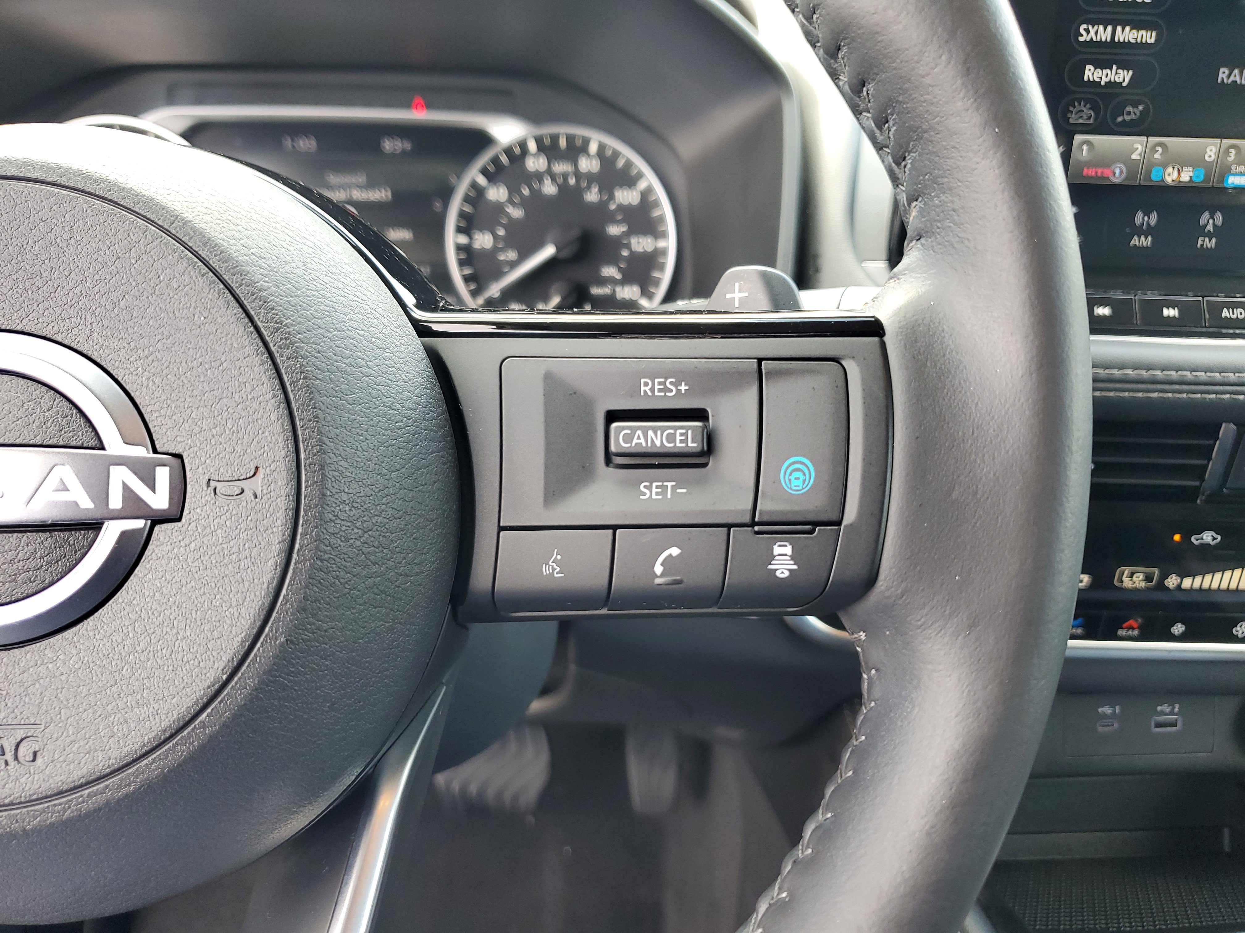 Used 2023 Nissan Rogue SL w/ SL Premium Package image 23