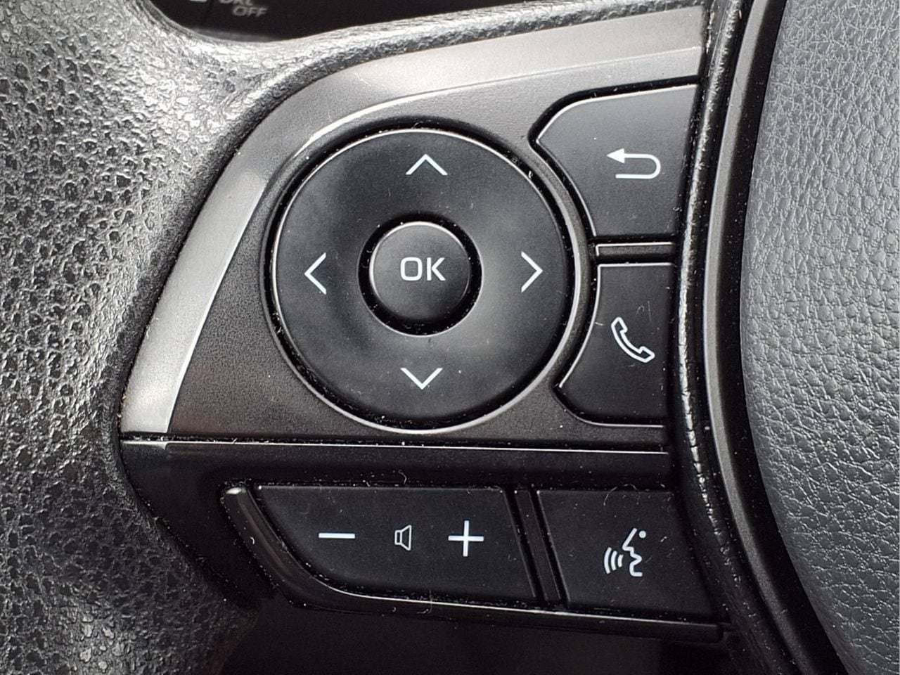 Used 2025 Toyota RAV4 XLE AWD/4WD image 21