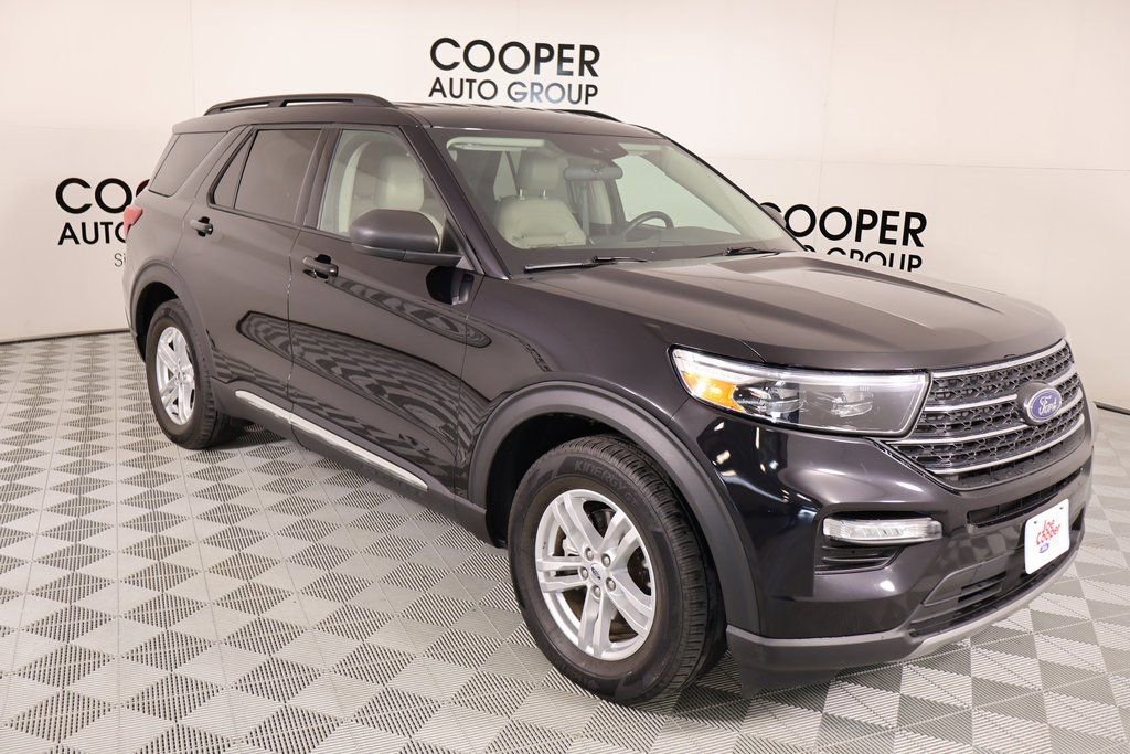 Used 2023 Ford Explorer XLT w/ Equipment Group 202A image 1