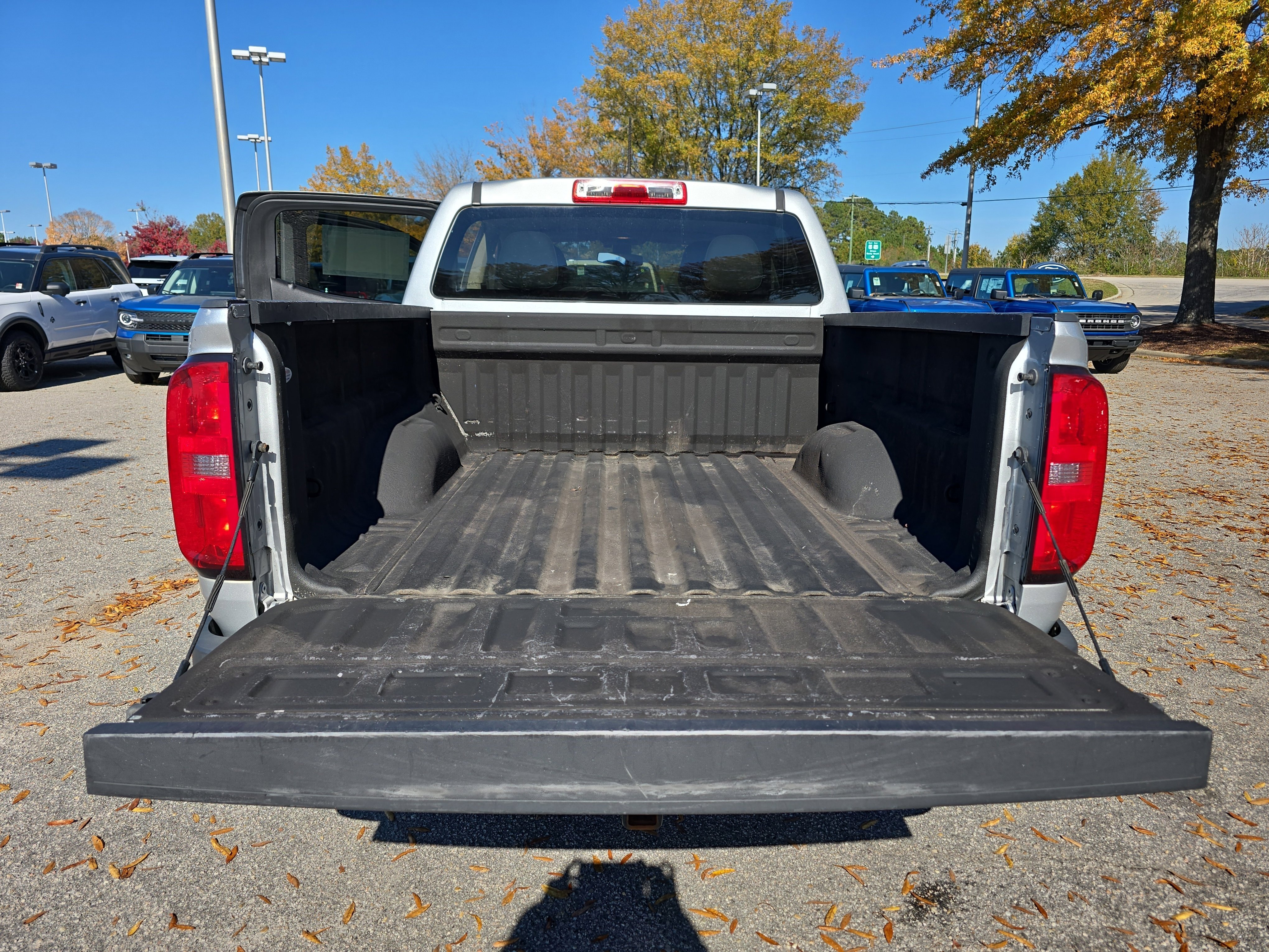 Used 2020 Chevrolet Colorado W/T w/ WT Convenience Package image 13