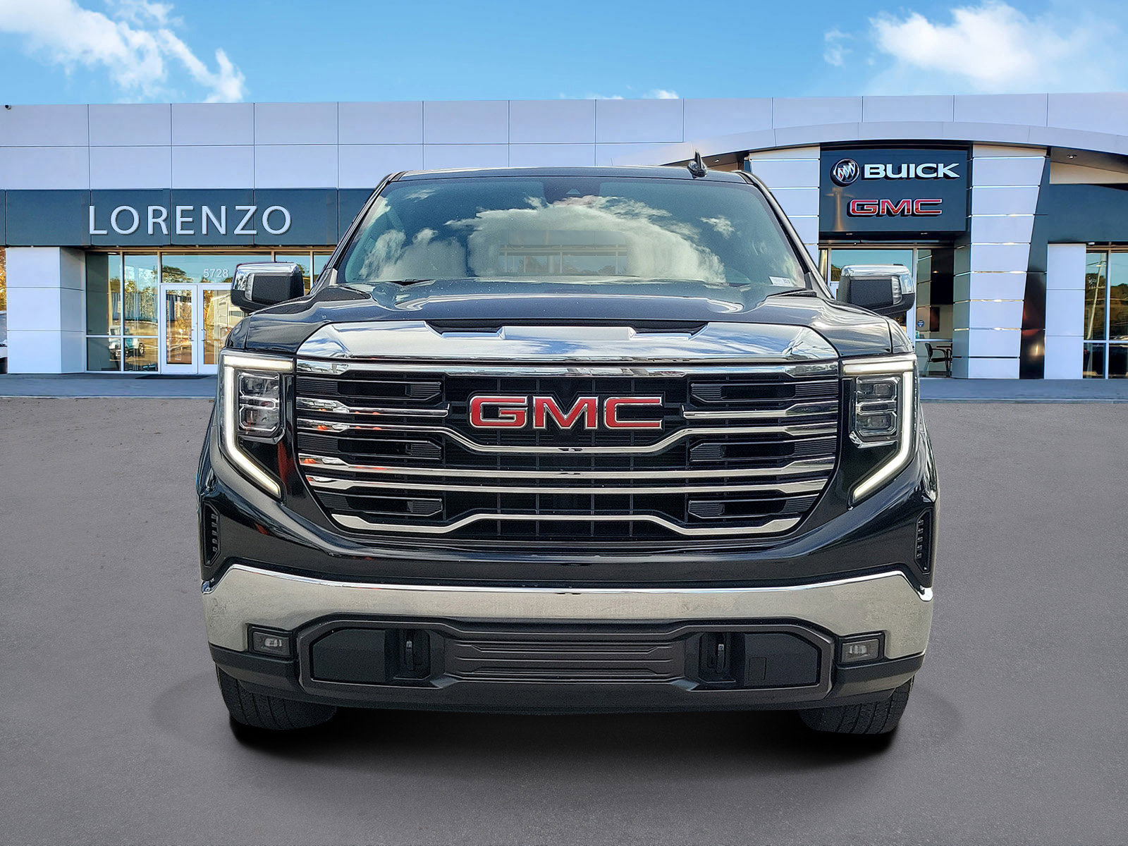 Used 2023 GMC Sierra 1500 SLT w/ SLT Convenience Package RWD image 2