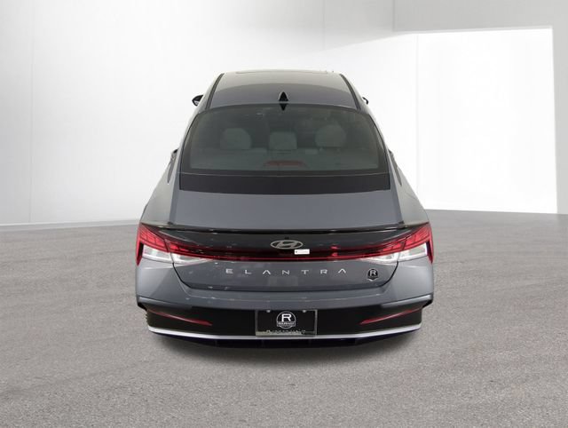 New 2026 Hyundai Elantra SEL Sport Premium FWD image 35