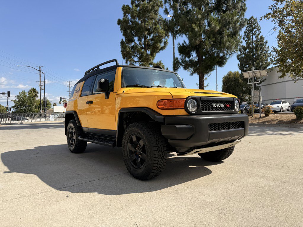Used 2007 Toyota FJ Cruiser 4WD image 2