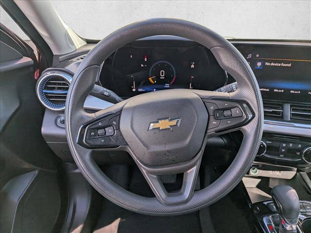 Used 2025 Chevrolet Trax LT image 13