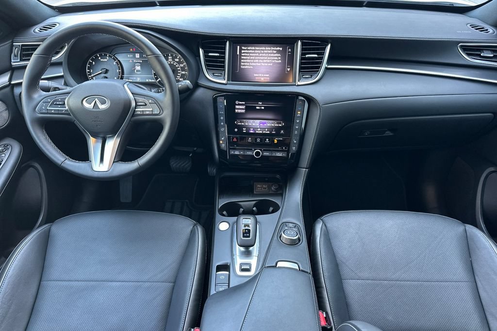 Used 2025 INFINITI QX55 Essential AWD/4WD image 13