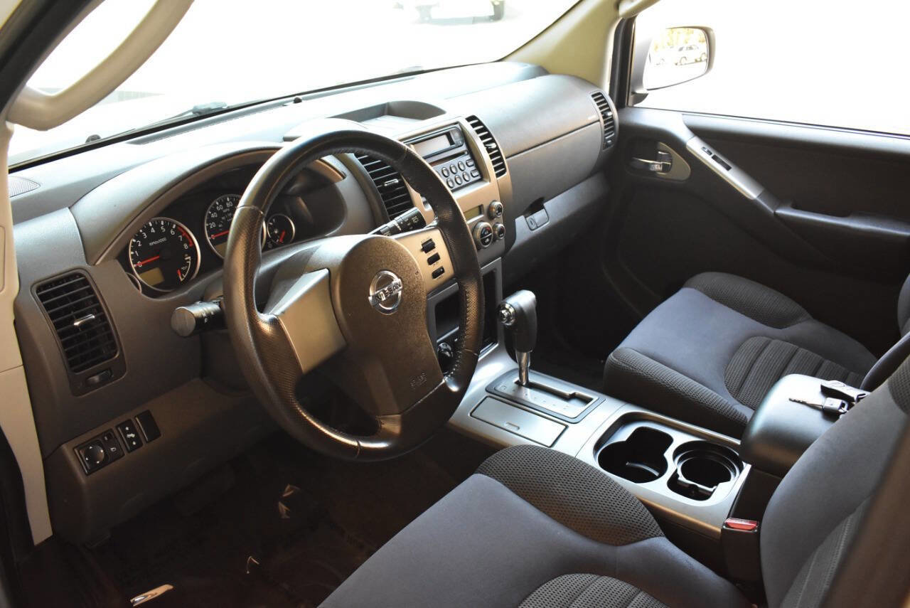 Used 2005 Nissan Pathfinder SE w/ (G01) SE Comfort Pkg image 29