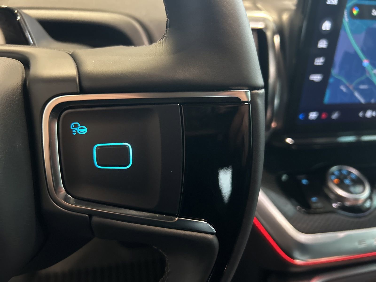 Used 2025 Ford Expedition Max Platinum w/ Stealth Appearance Package image 27