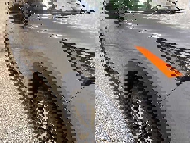 Used 2024 Nissan Rogue SL w/ SL Premium Package image 9