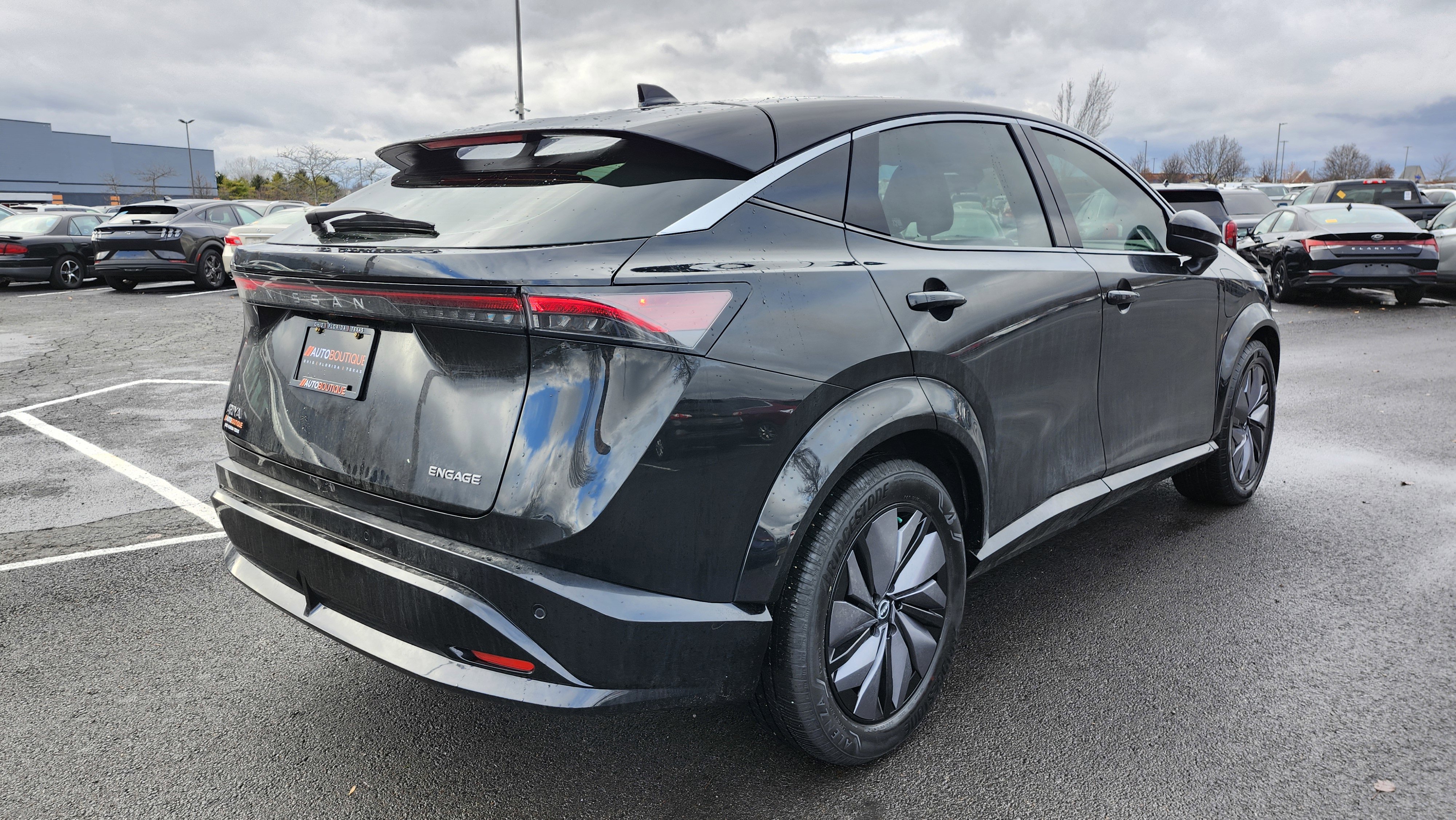 Used 2023 Nissan Ariya FWD image 19