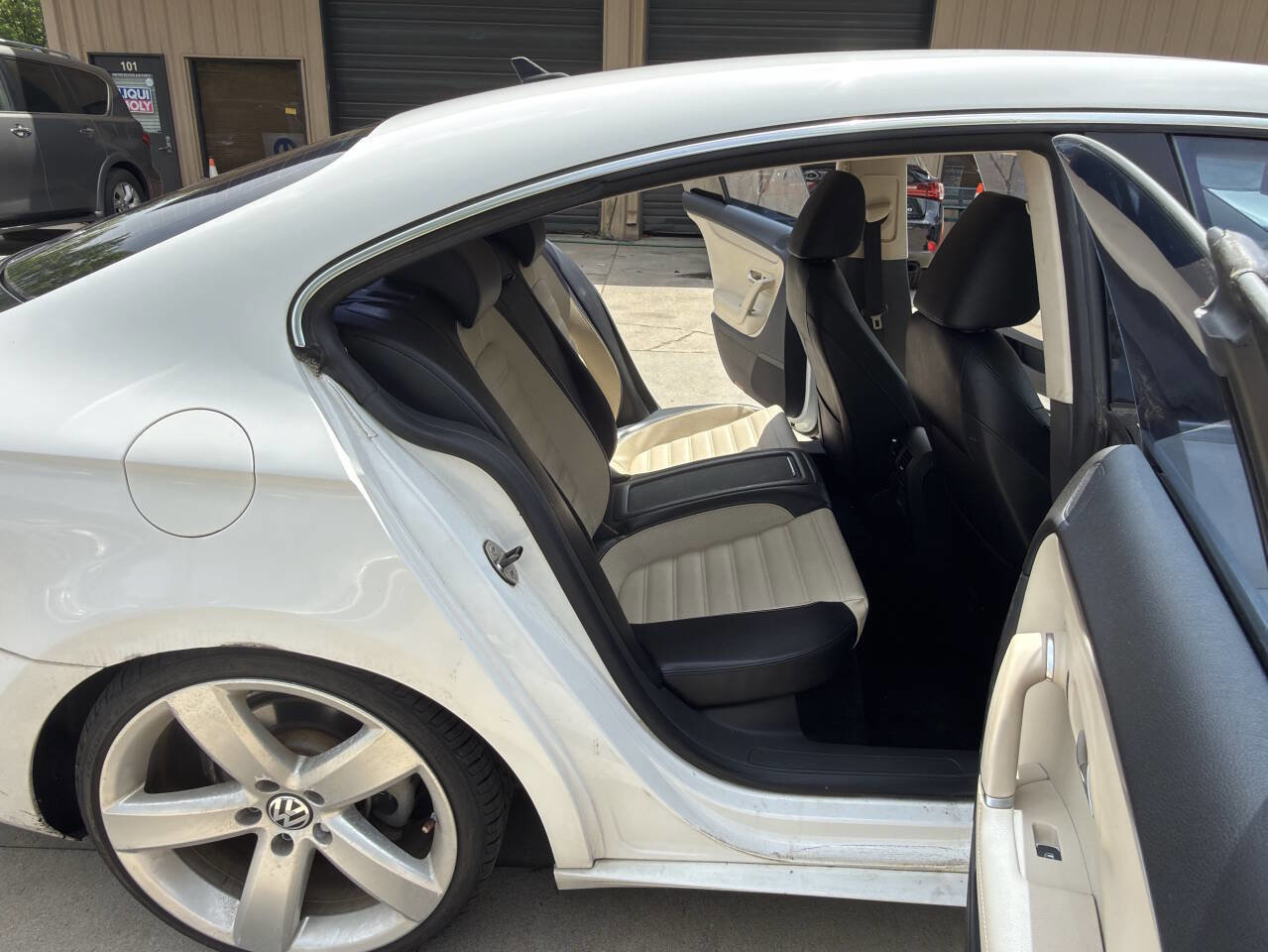 Used 2012 Volkswagen CC Lux Limited FWD image 26