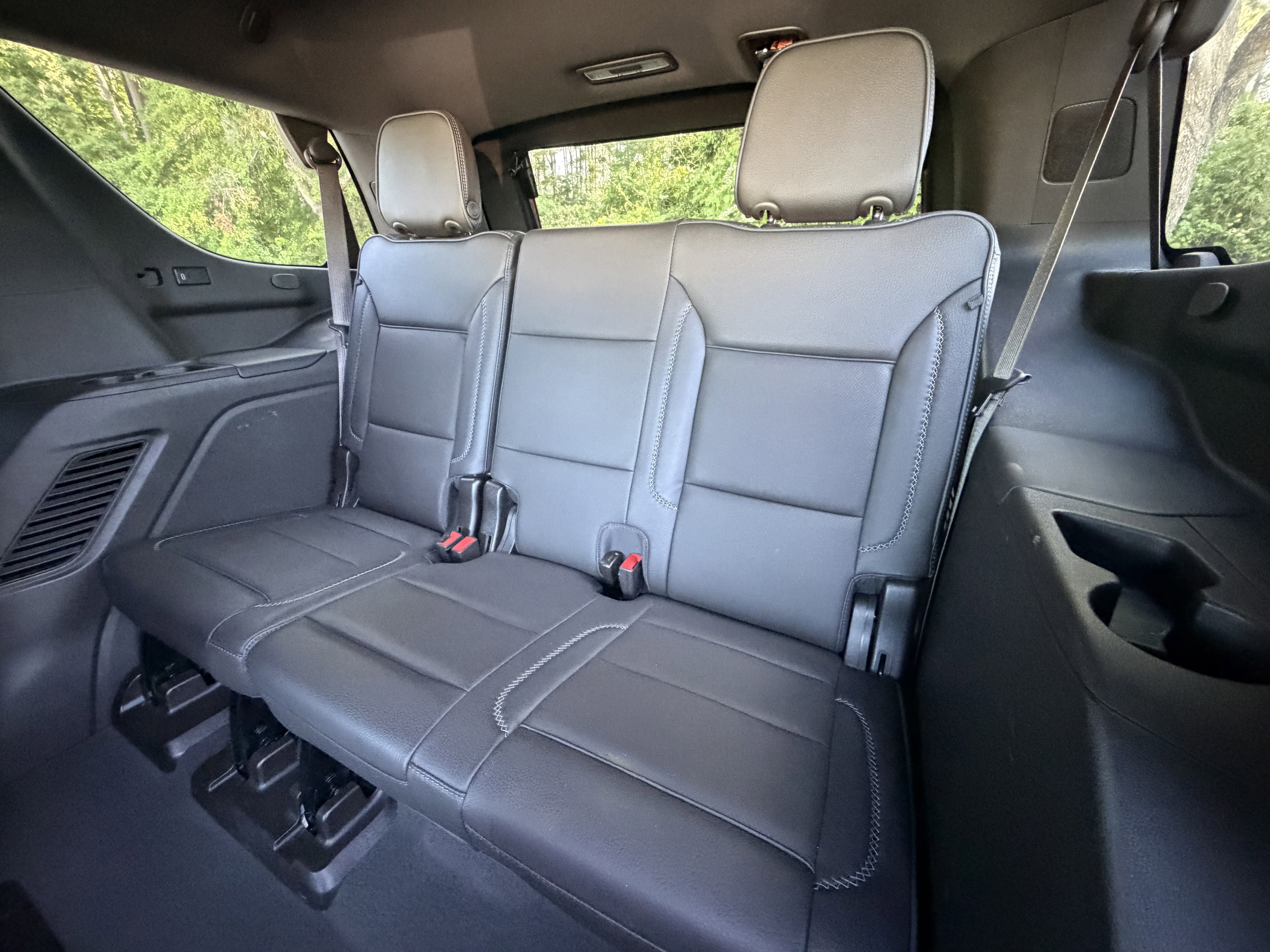 Used 2023 GMC Yukon Denali AWD/4WD image 10