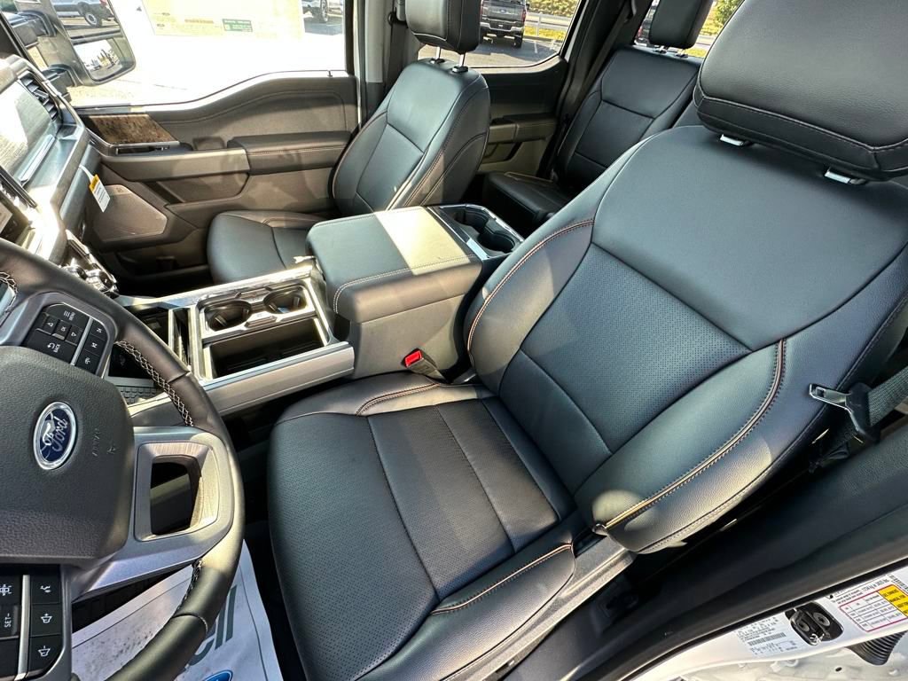 New 2025 Ford F350 Lariat w/ Lariat Ultimate Package image 18