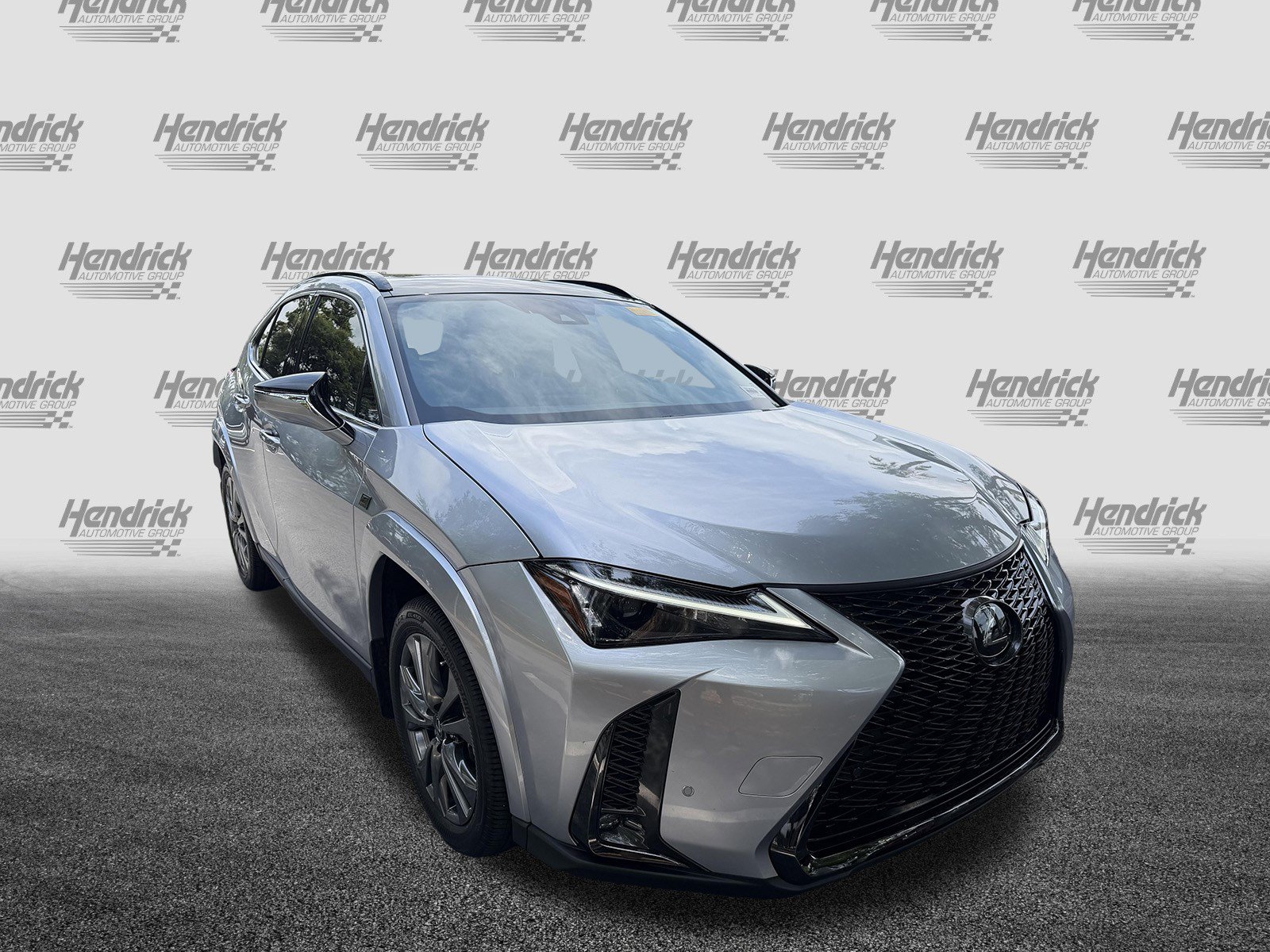 Used 2024 Lexus UX 250h F Sport FWD image 2