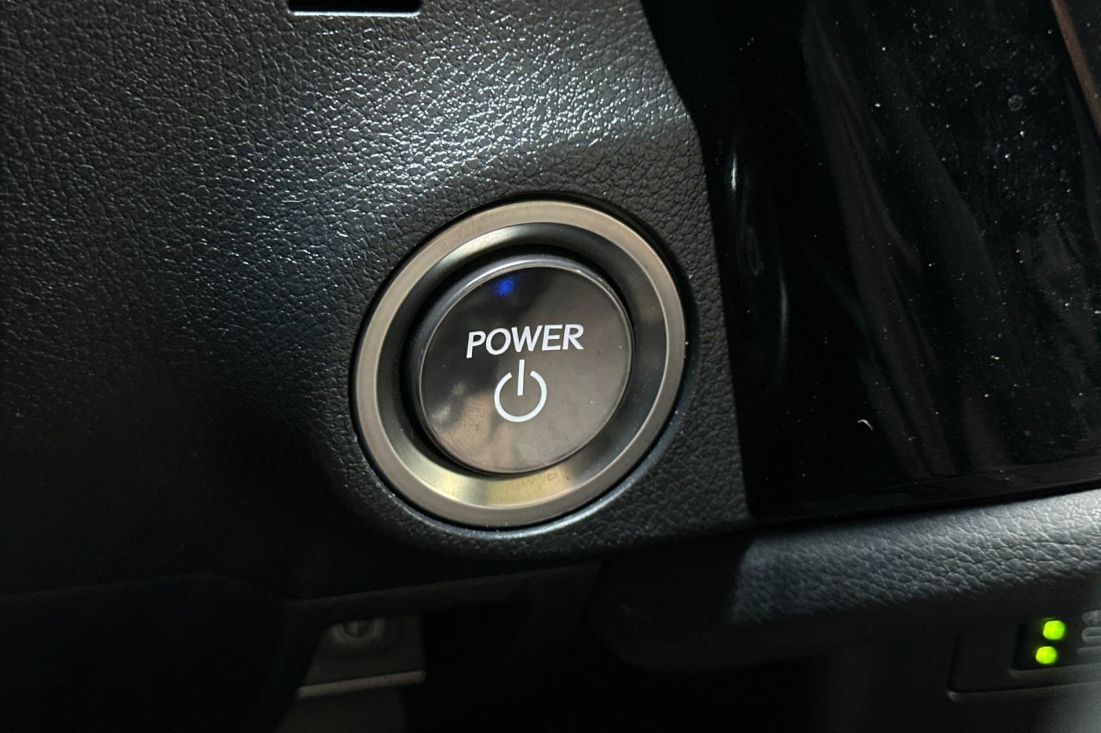 Certified 2024 Lexus ES 300h w/ Premium Package FWD image 18