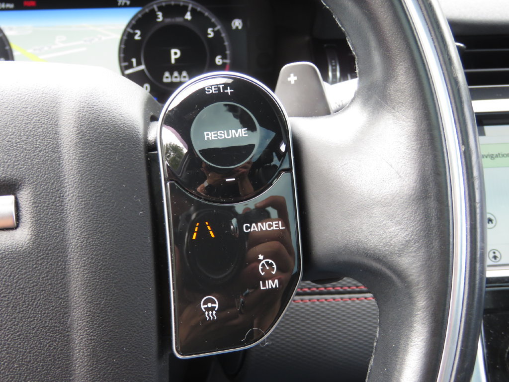 Used 2020 Land Rover Discovery Sport SE R-Dynamic AWD/4WD image 23