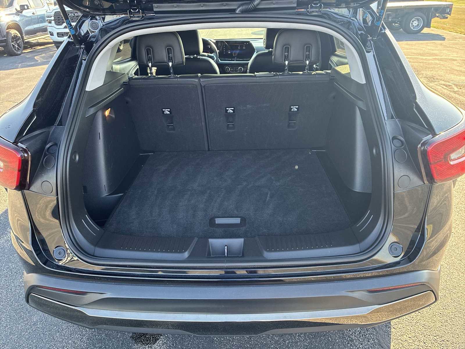 Used 2024 Chevrolet Trax ACTIV w/ Sunroof Package image 24