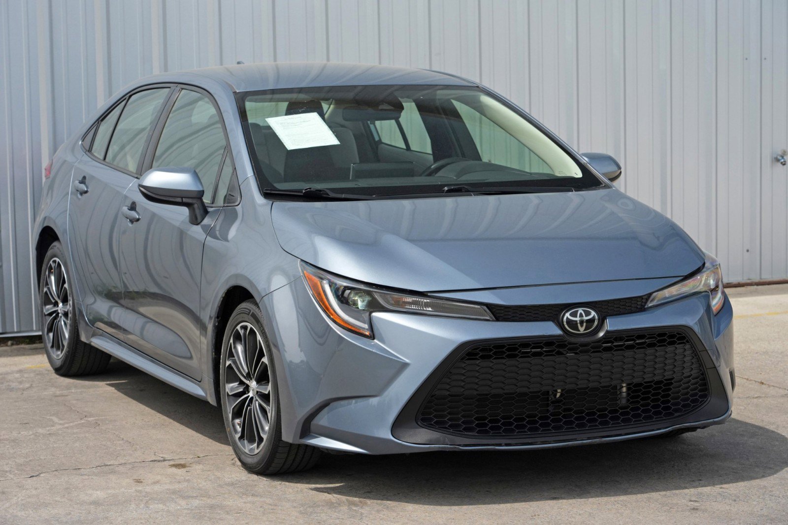 Used 2020 Toyota Corolla LE FWD image 49