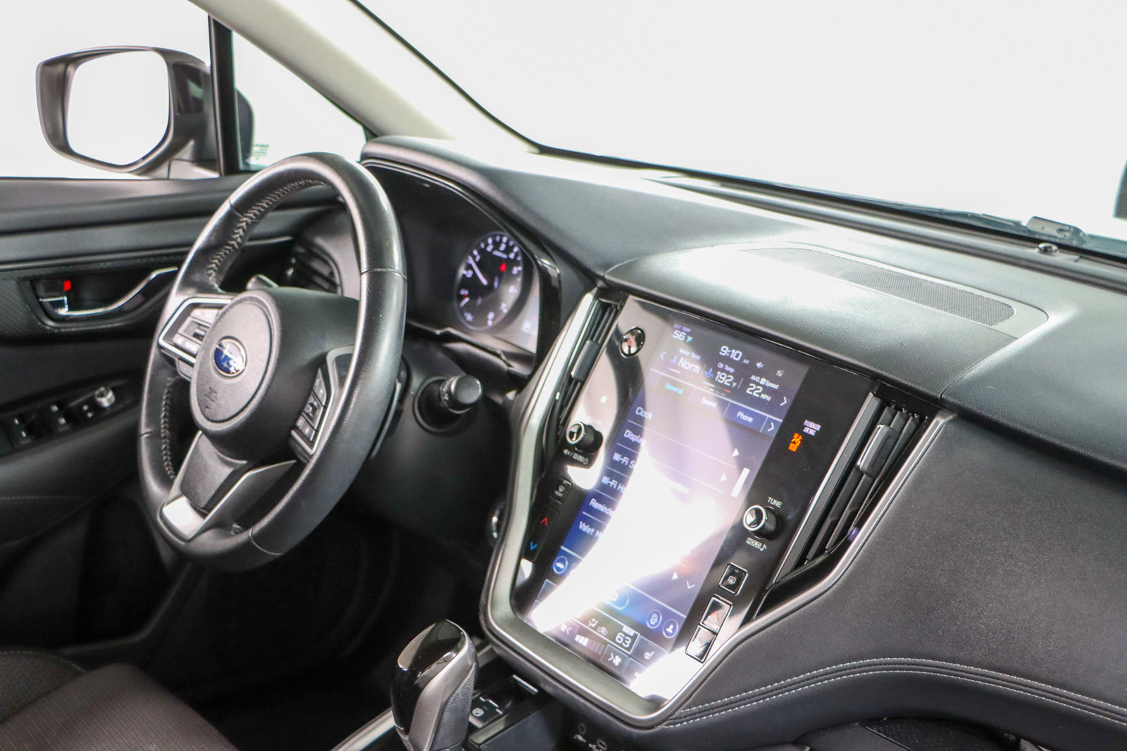 Used 2024 Subaru Outback Premium image 25