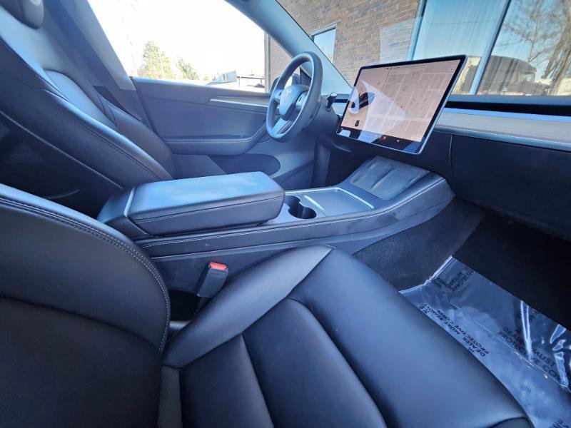 Used 2024 Tesla Model Y Long Range RWD image 54