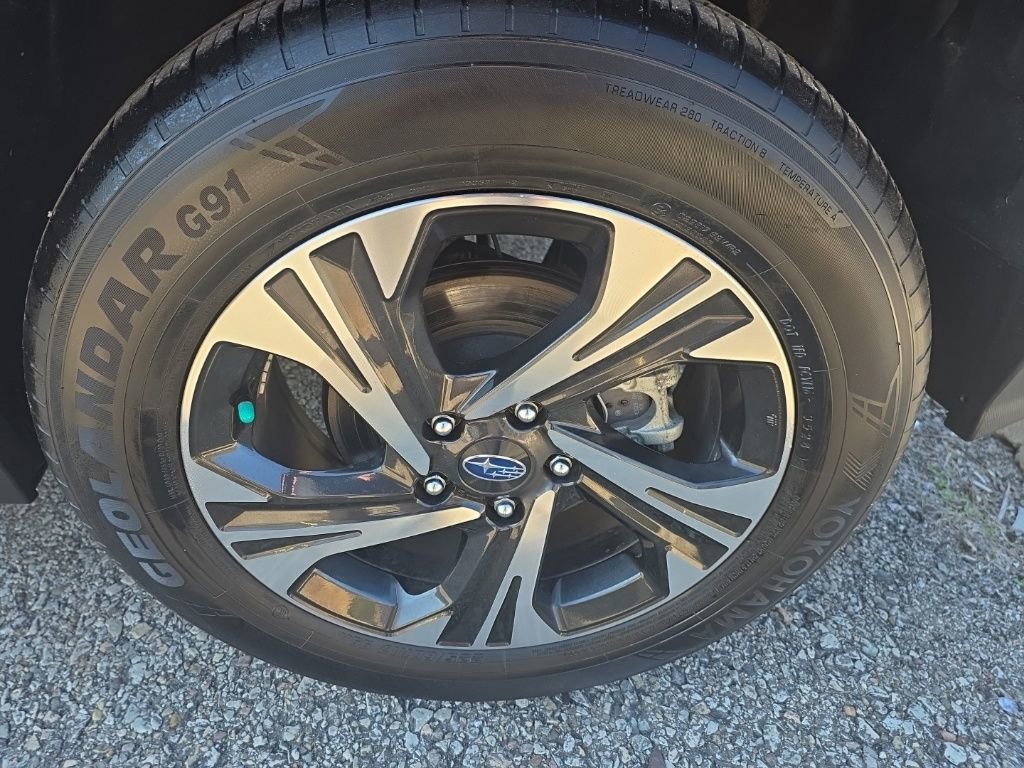 Used 2024 Subaru Crosstrek 2.0i Premium image 10