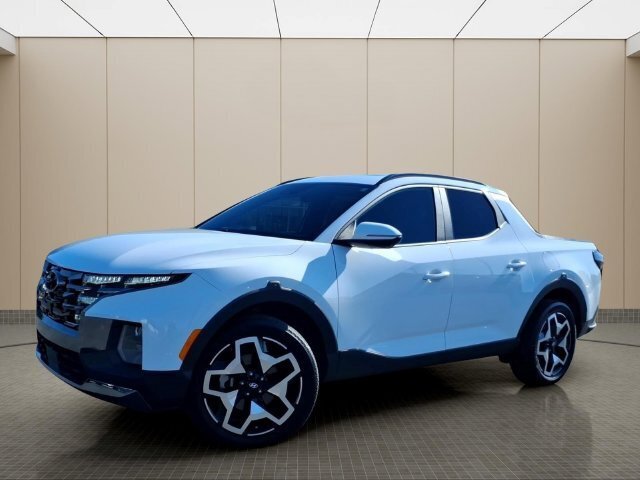 Used 2022 Hyundai Santa Cruz Limited AWD/4WD image 2