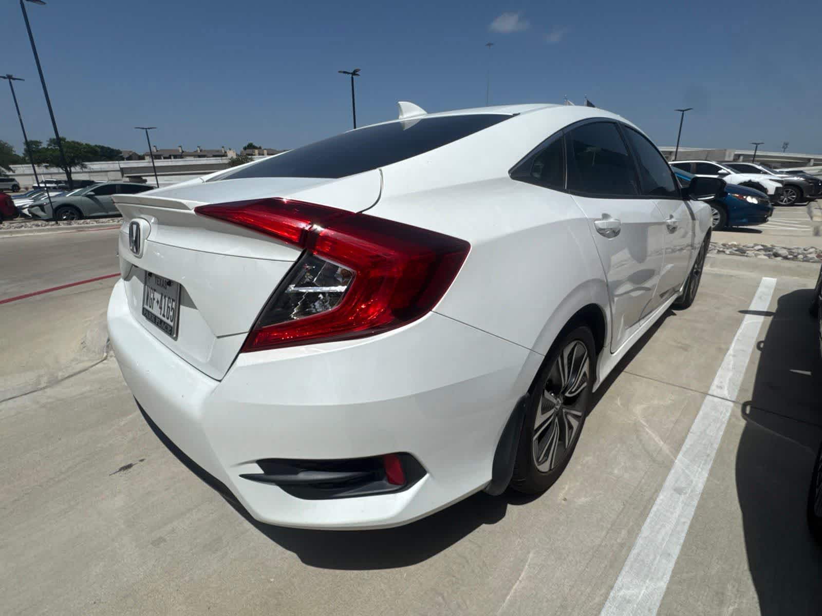 Used 2018 Honda Civic EX-T image 3