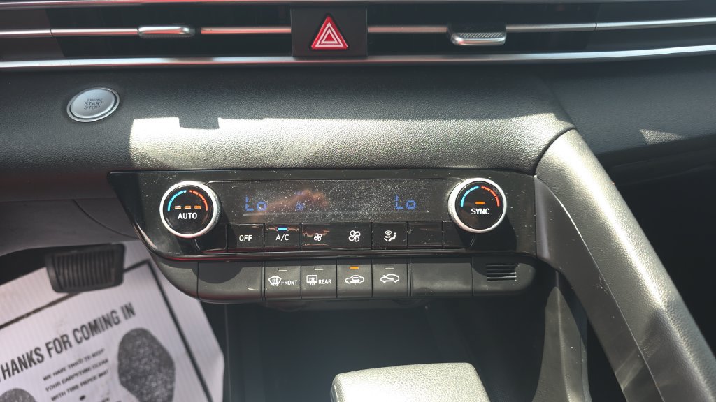 Used 2021 Hyundai Elantra SEL FWD image 20