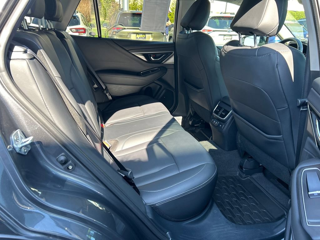 Used 2021 Subaru Outback Limited image 31