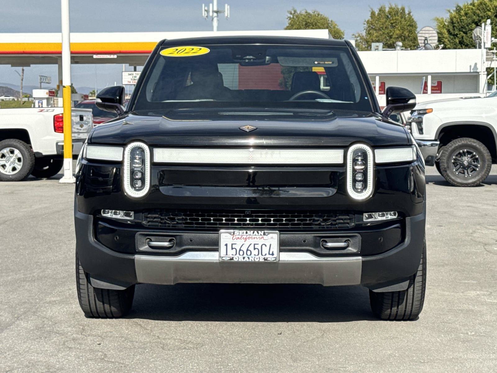 Used 2022 Rivian R1T Adventure AWD/4WD image 2