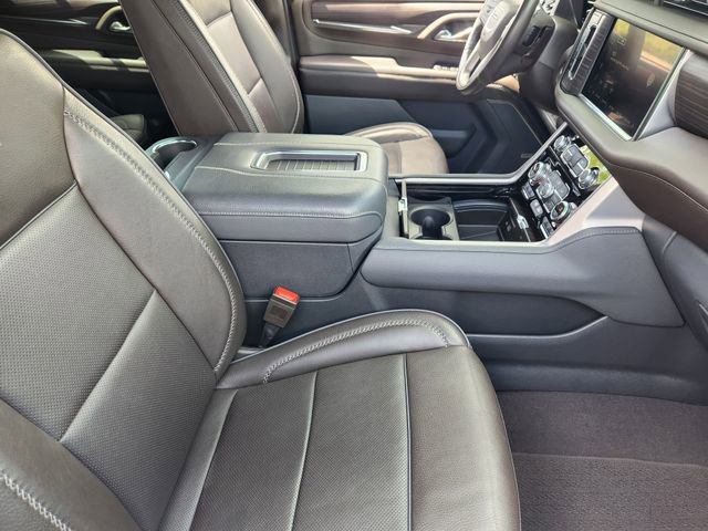 Used 2022 GMC Yukon Denali RWD image 14