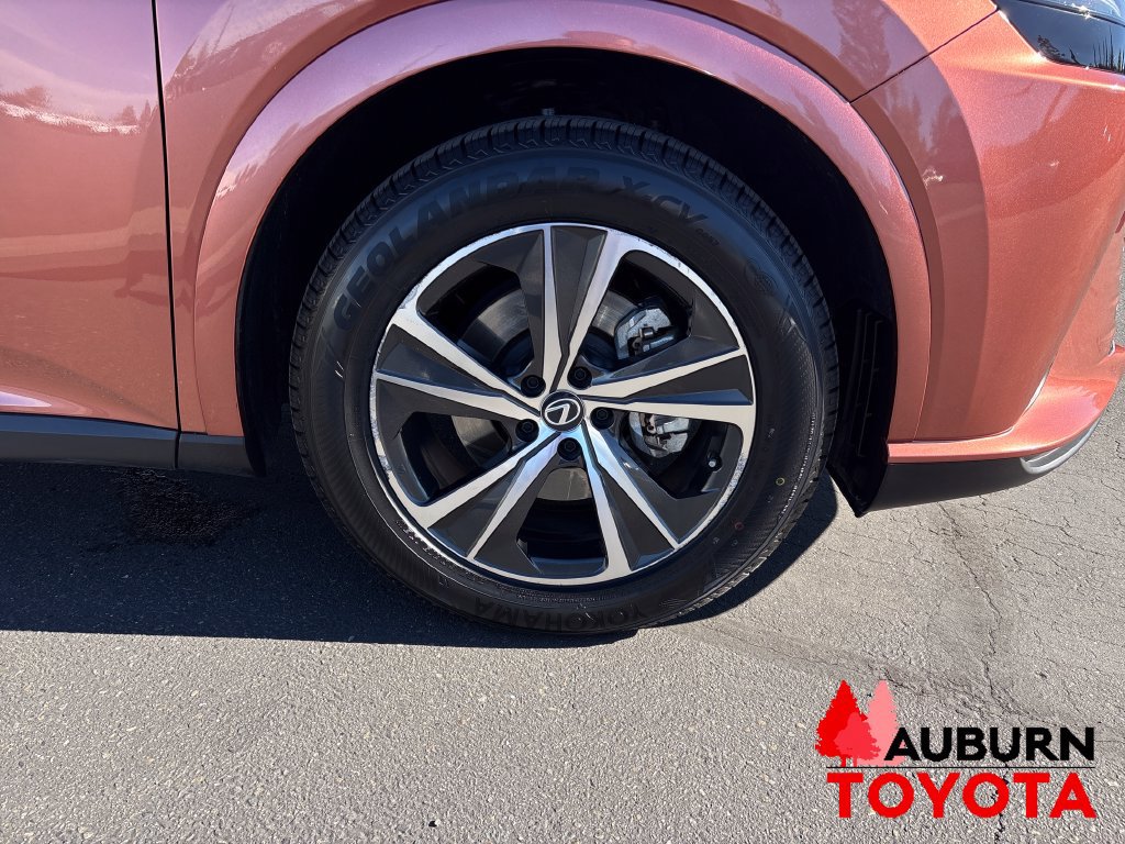 Used 2023 Lexus RX 350 Premium Plus w/ Cold Area Package AWD/4WD image 24