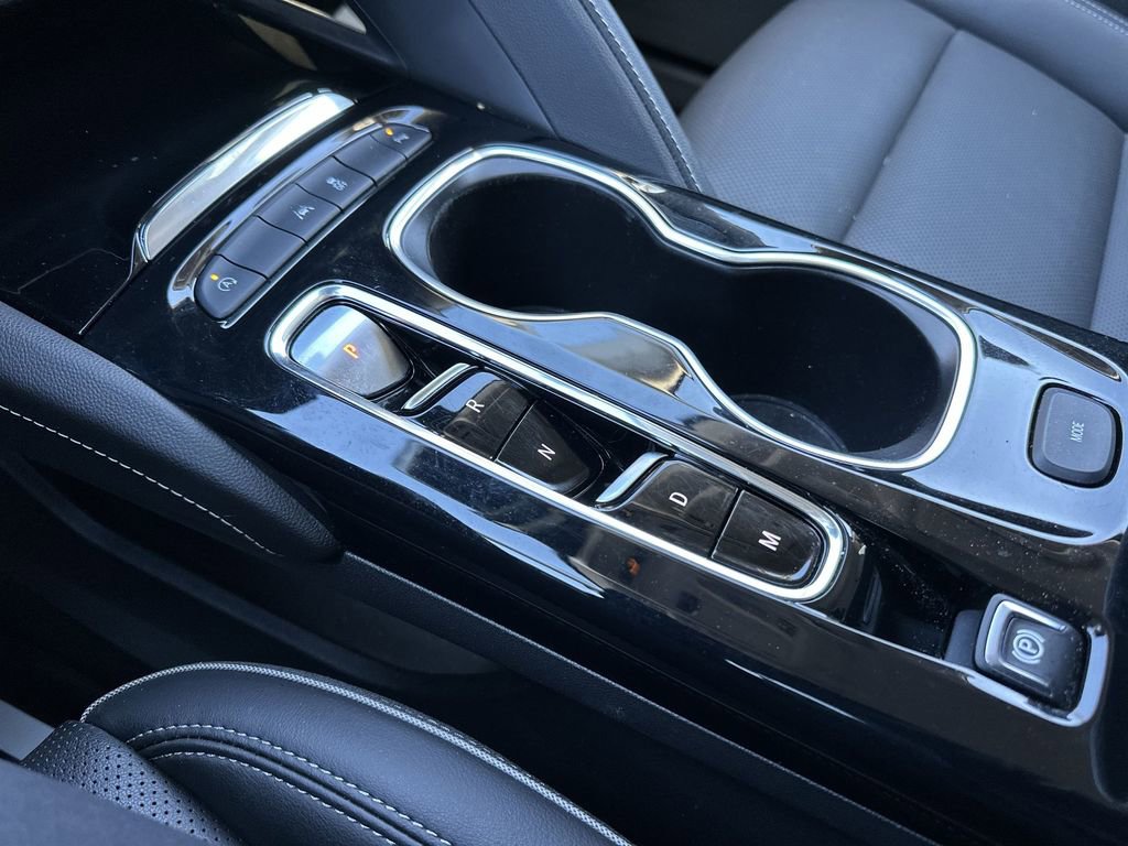 Used 2023 Buick Envision Essence FWD image 19