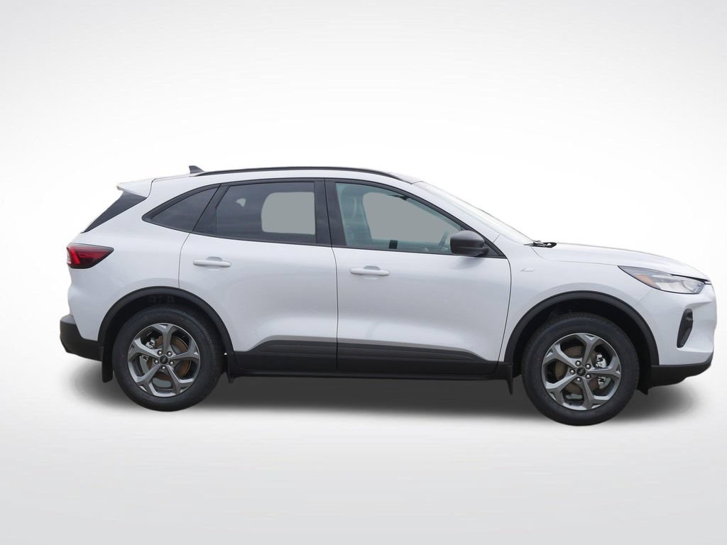 New 2026 Ford Escape ST-Line w/ Tech Pack #1 AWD/4WD image 2