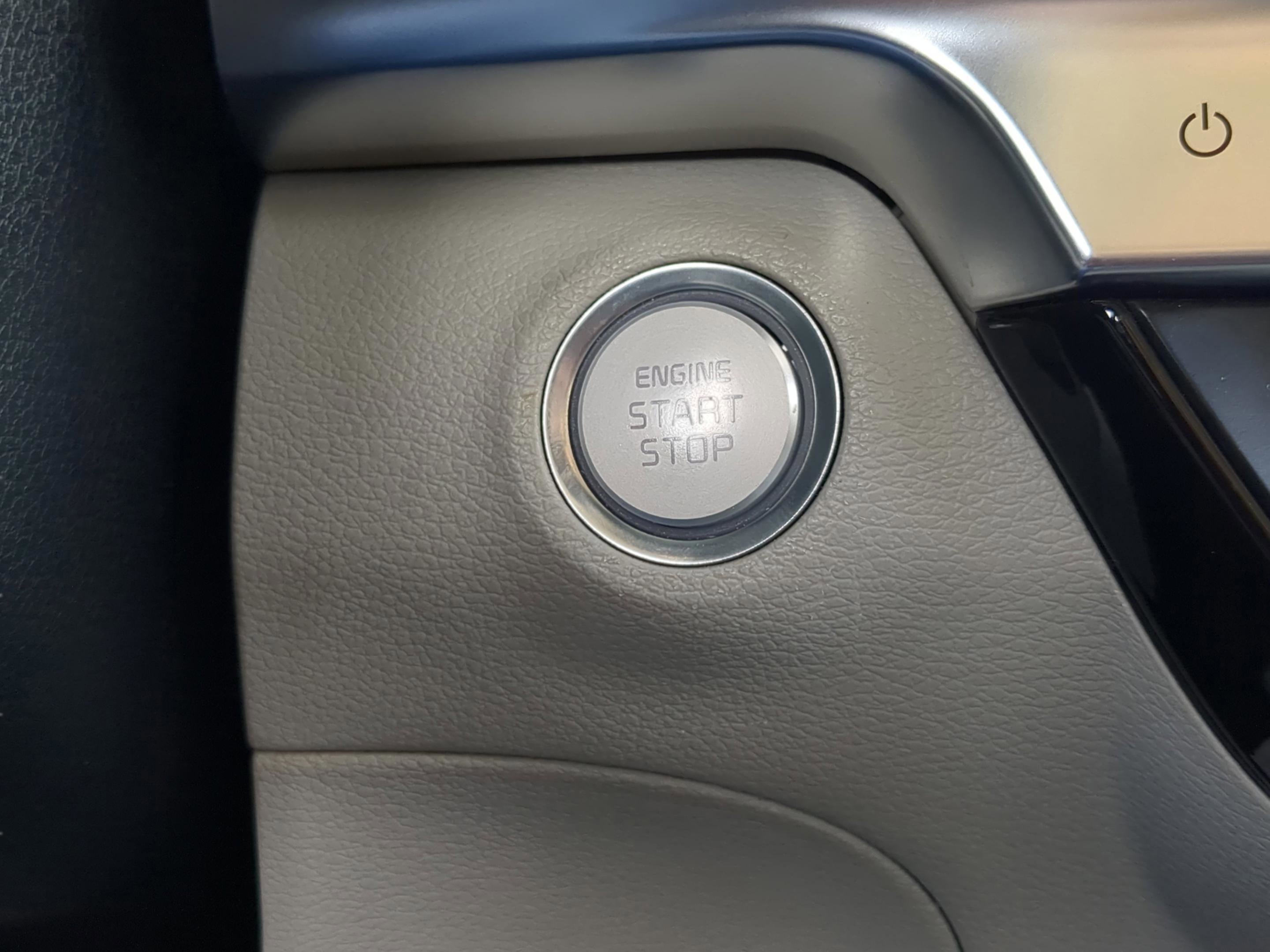 Certified 2022 Kia Telluride EX w/ EX Premium Package image 17