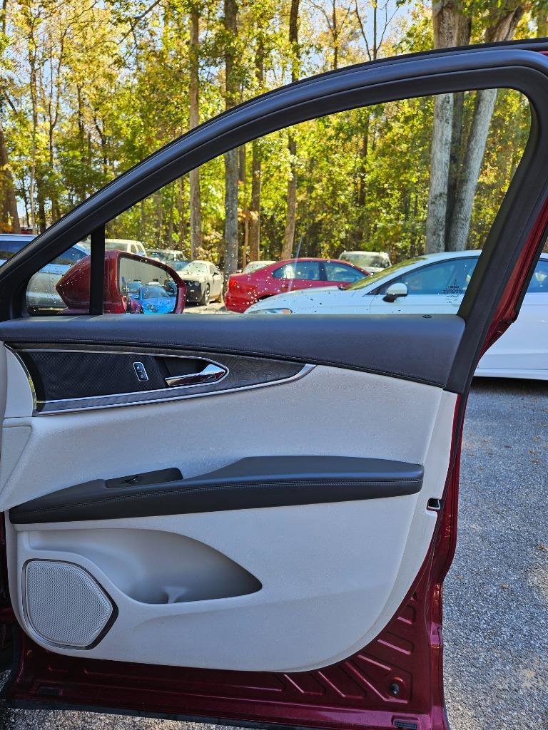 Used 2016 Lincoln MKX Reserve w/ Technology Package AWD/4WD image 43