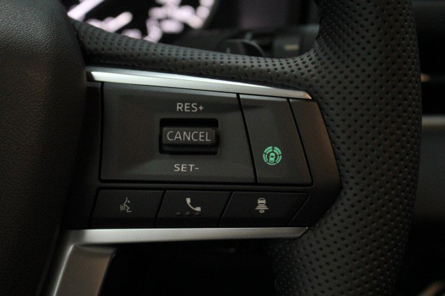 New 2026 Mitsubishi Outlander SE image 10