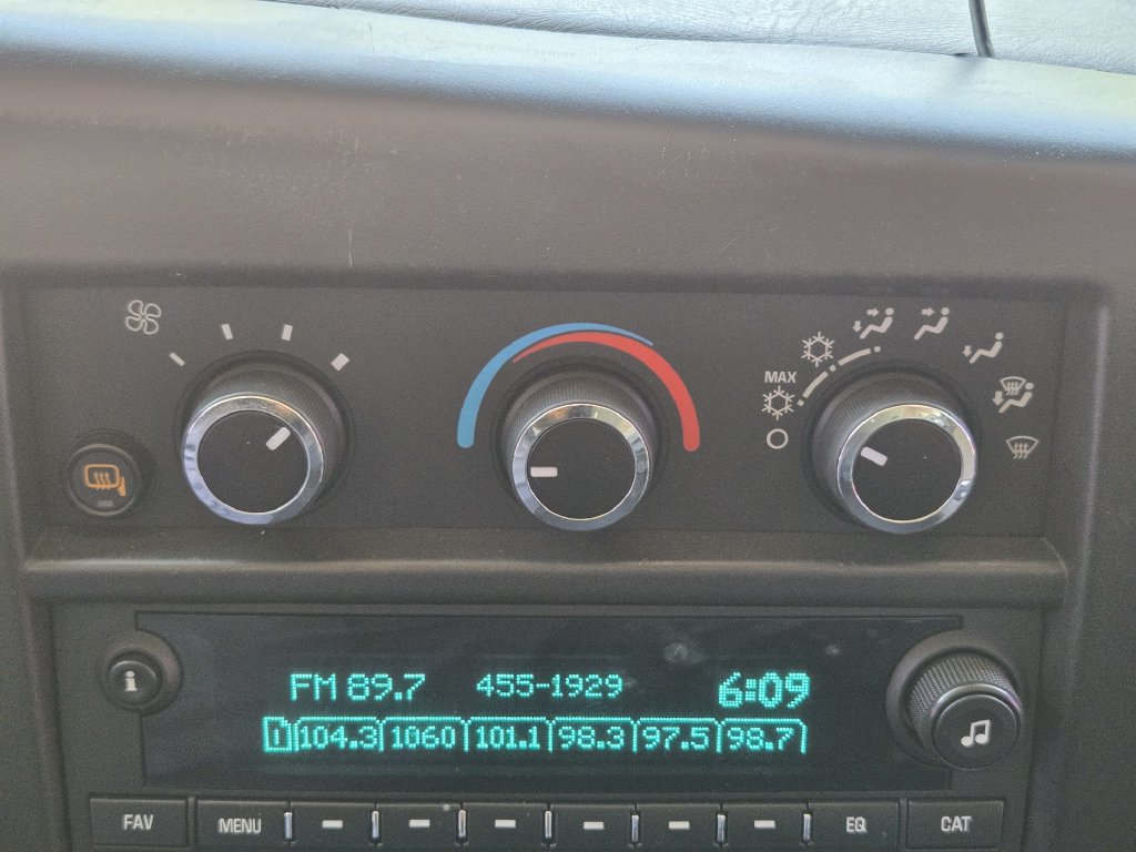 Used 2020 Chevrolet Express 2500 RWD image 18