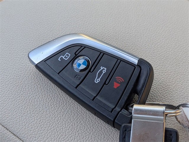 Used 2021 BMW 330e image 33