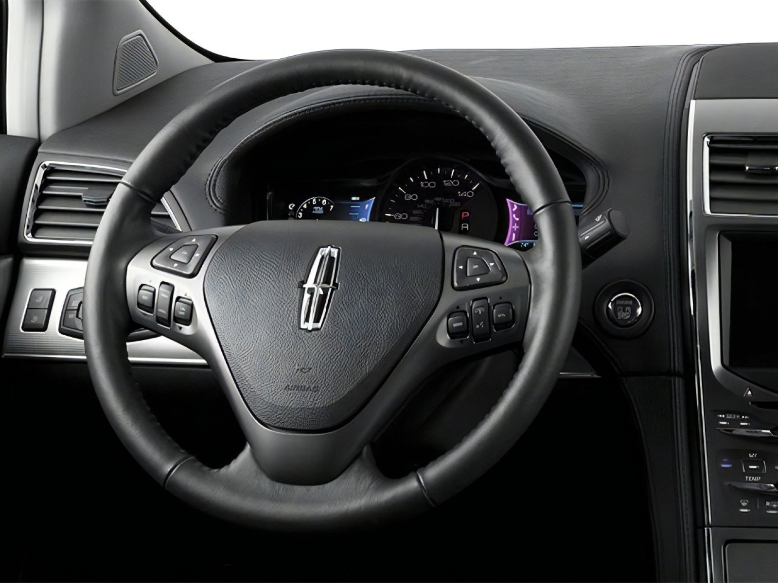 Used 2014 Lincoln MKX AWD w/ Equipment Group 102A image 4