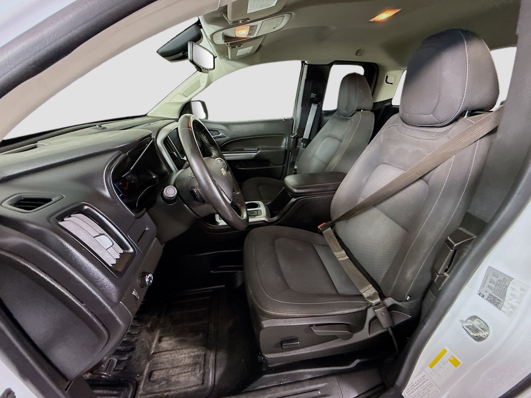 Used 2022 Chevrolet Colorado LT w/ Fleet Safety Package image 21