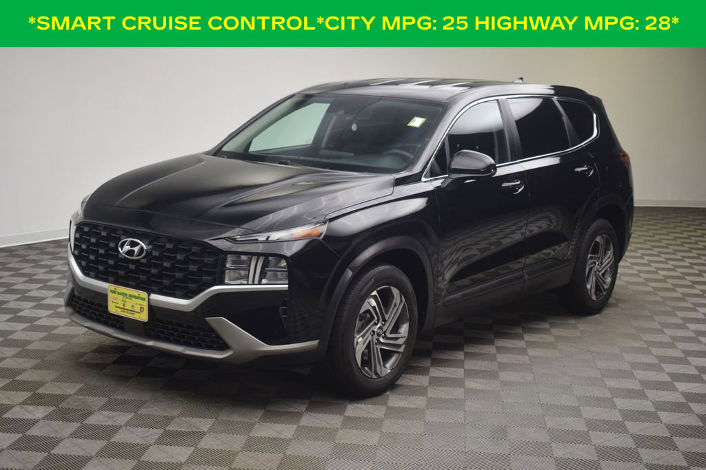 Used 2021 Hyundai Santa Fe SE FWD image 2