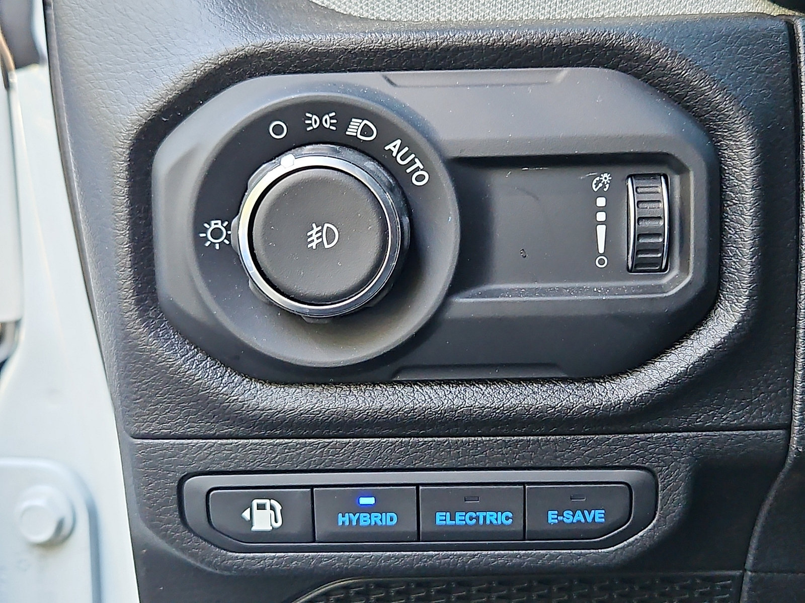 Used 2024 Jeep Wrangler Unlimited AWD/4WD image 26