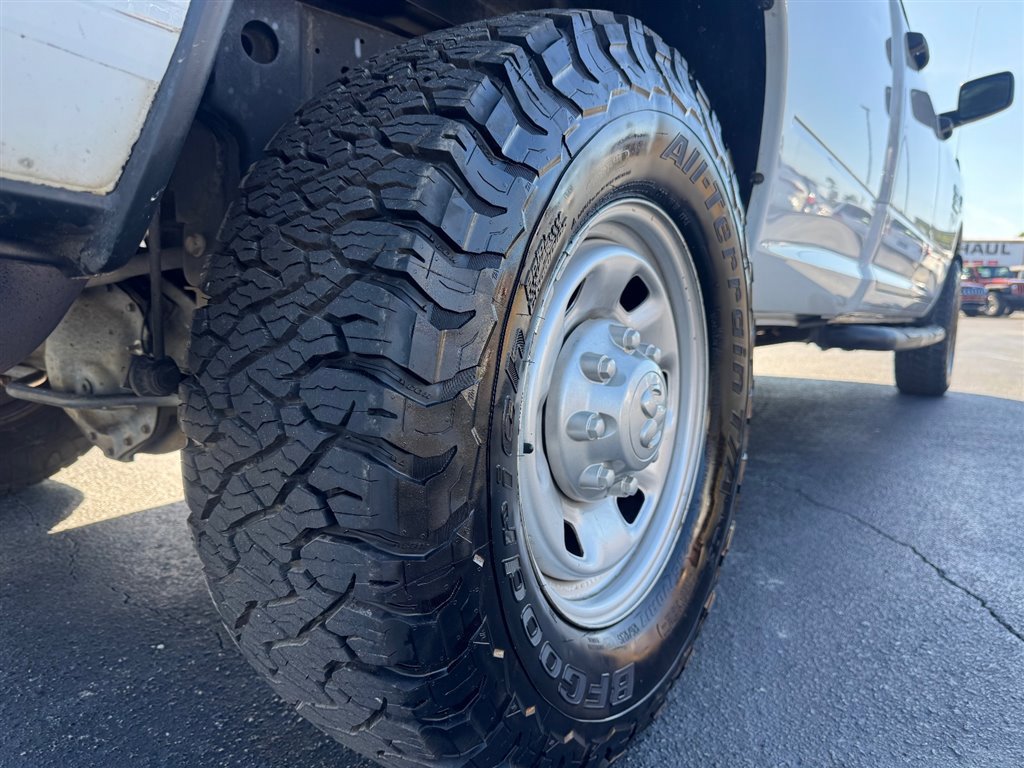 Used 2015 RAM 2500 Tradesman image 9