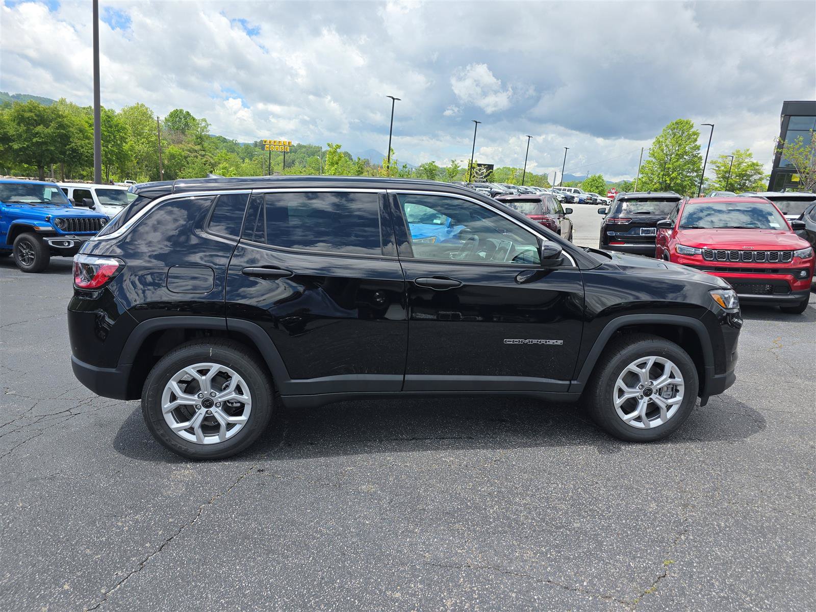 New 2025 Jeep Compass Sport AWD/4WD image 2