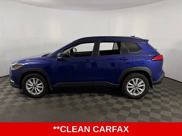 Used 2024 Toyota Corolla Cross LE FWD image 5