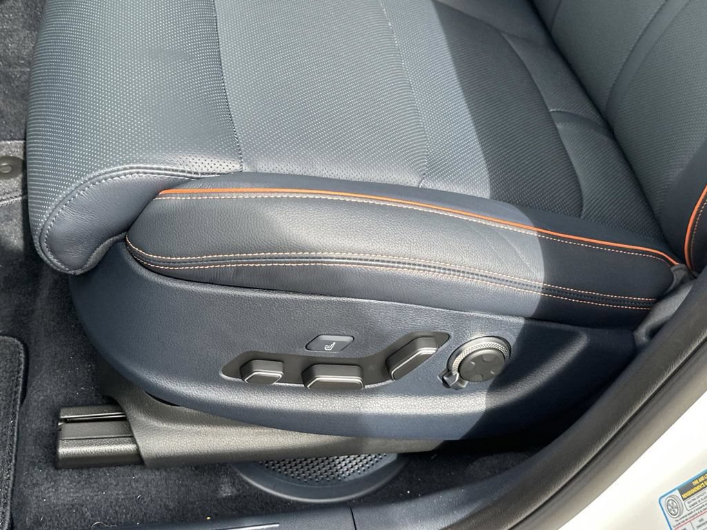 New 2026 Genesis GV70 3.5T Sport Advanced AWD/4WD image 11