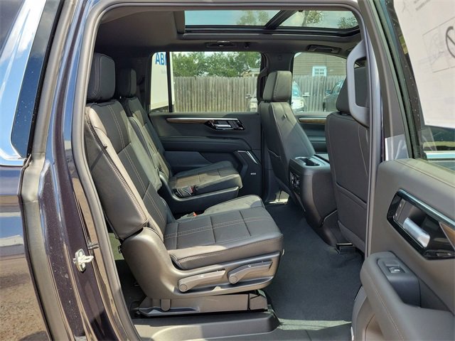 New 2026 Chevrolet Suburban High Country image 28