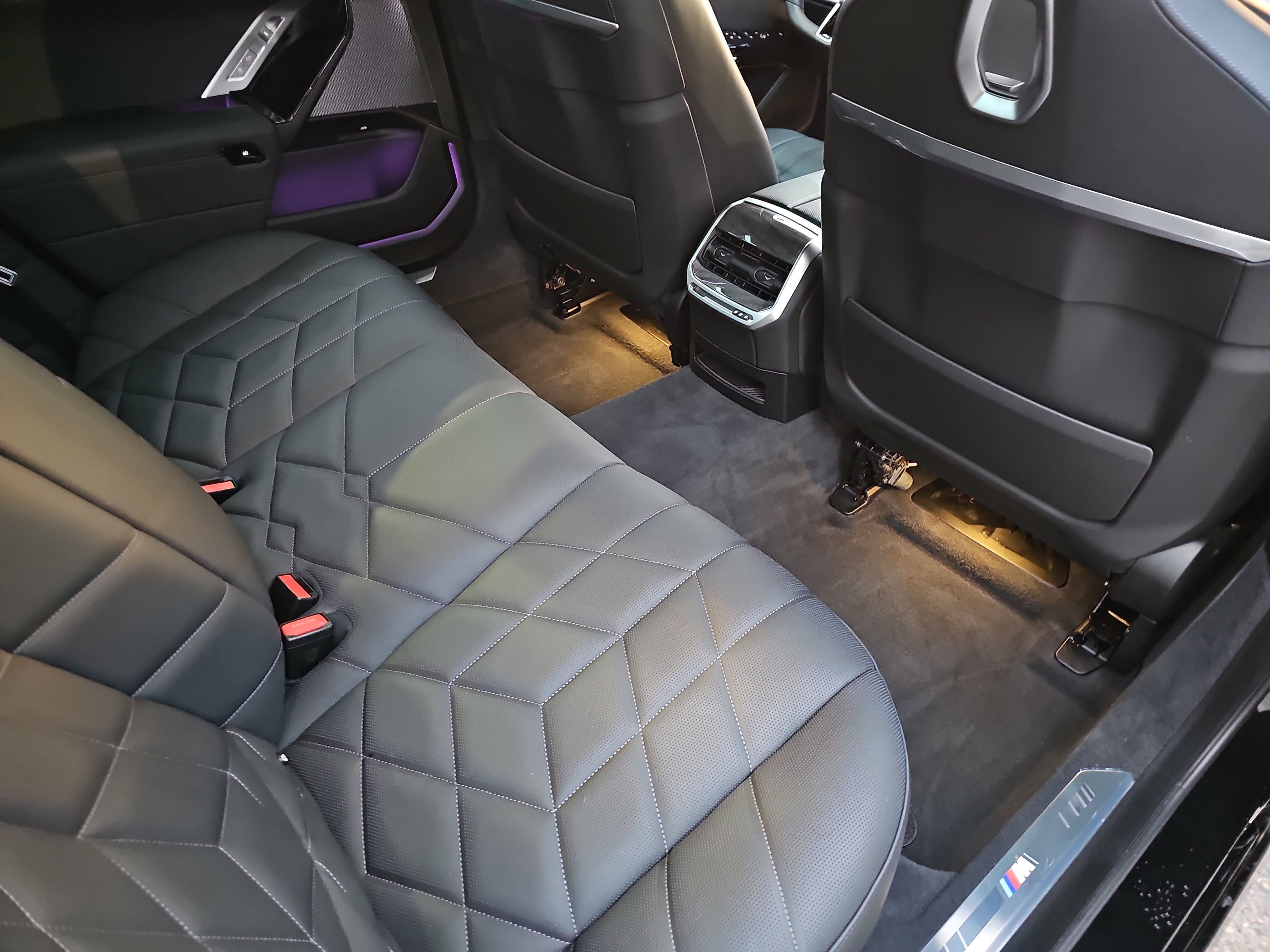 Certified 2023 BMW 740i w/ Executive Package image 12